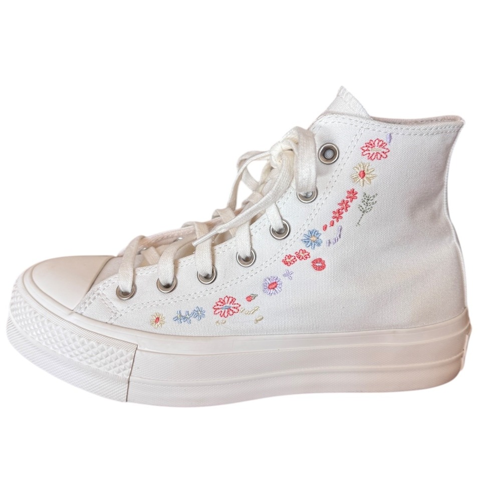 Converse Chuck Taylor All Star Lift Floral Embroidered Hi Tops Women 8.5